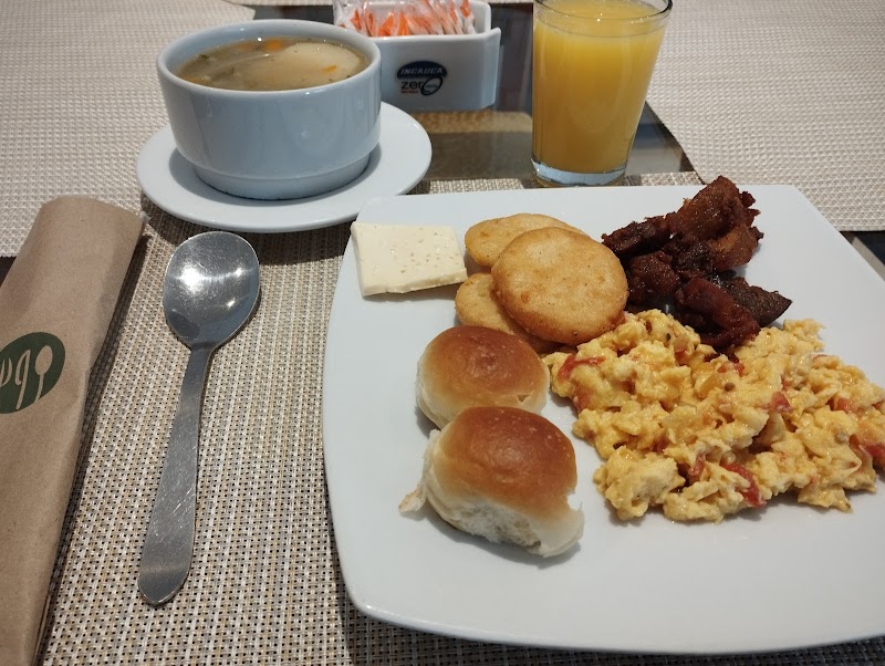 ATRIUM PLAZA HOTEL - miniatura 6