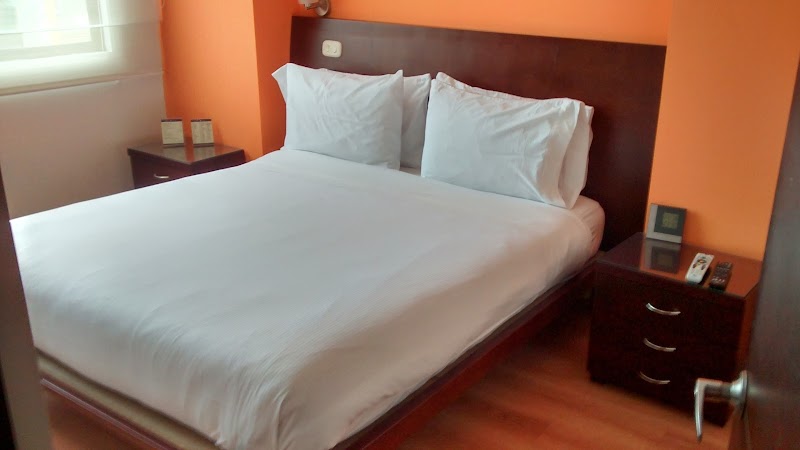 HOTEL TIVOLI SUITES - miniatura 2