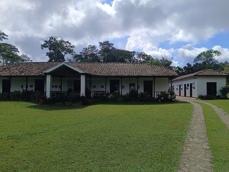 HACIENDA EL ROBLE HOTEL - miniatura 3