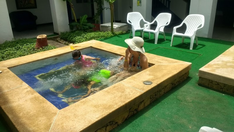 LA BALLENA AZUL HOTEL - miniatura 3